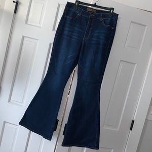 Women’s Flare jeans